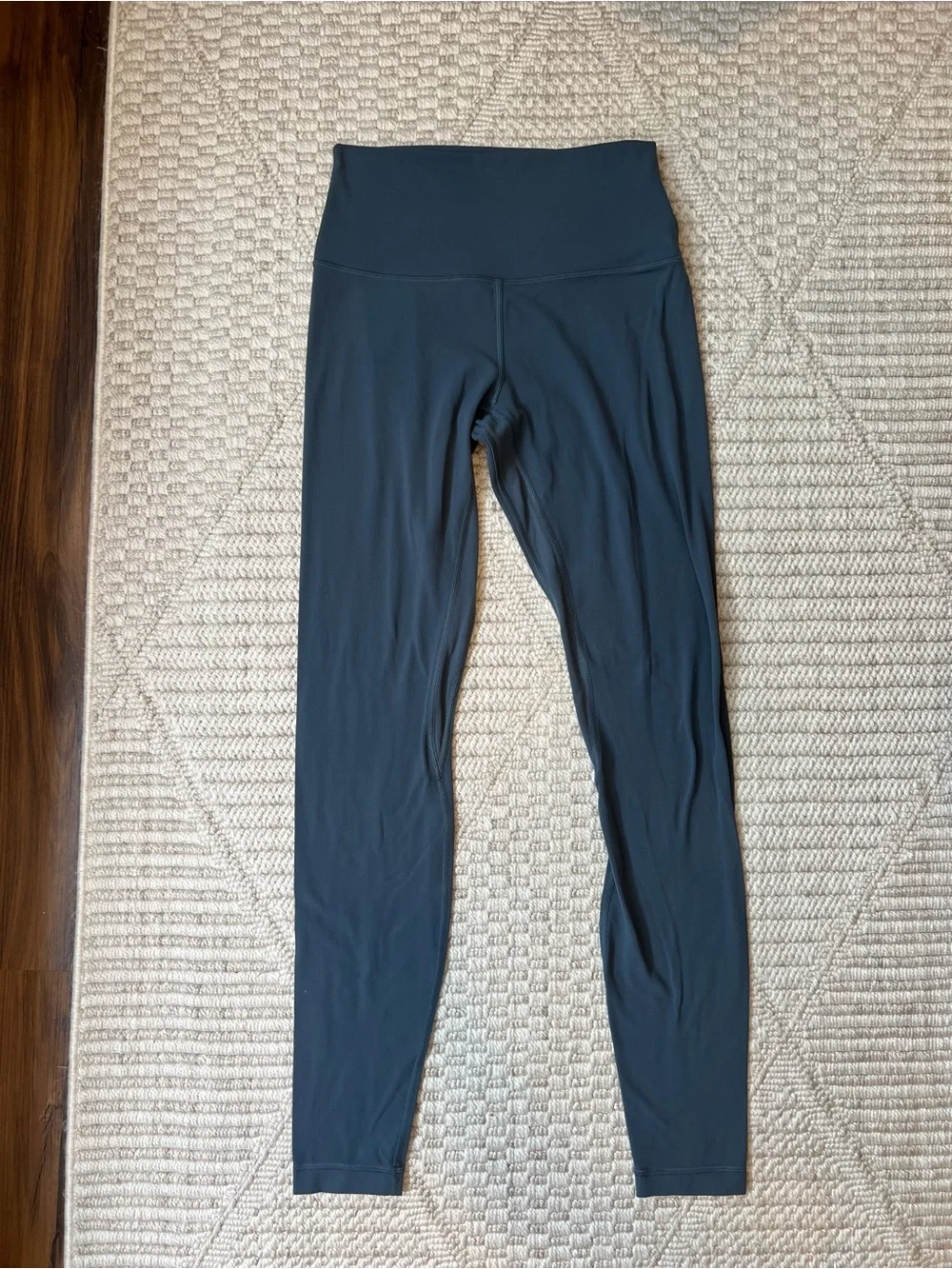 Lululemon Align leggings - size 6